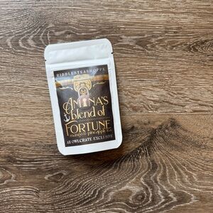 Riddle's Tea Shoppe Owlcrate Exclusive Amina's Blend of Fortune Loose Leaf Tea